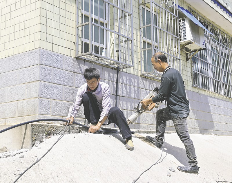 让更多村民喝上放心水