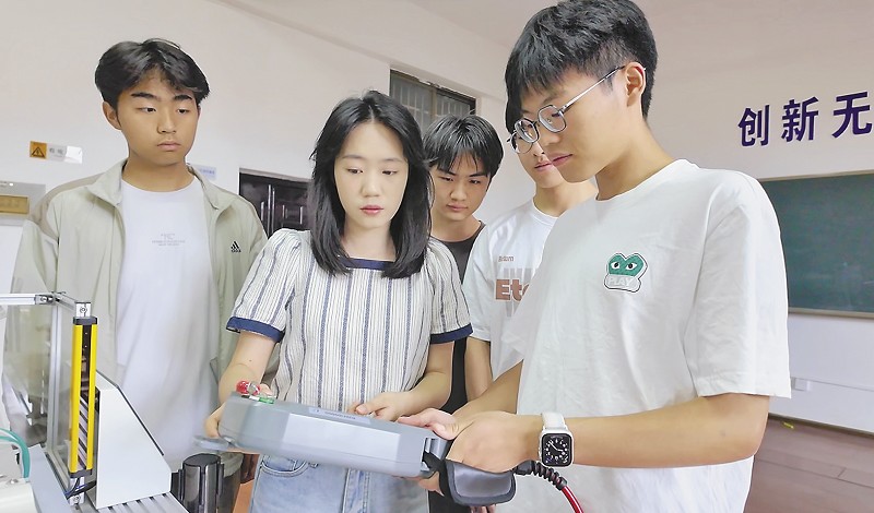 以AI之力打造视障群体的“第二双眼”