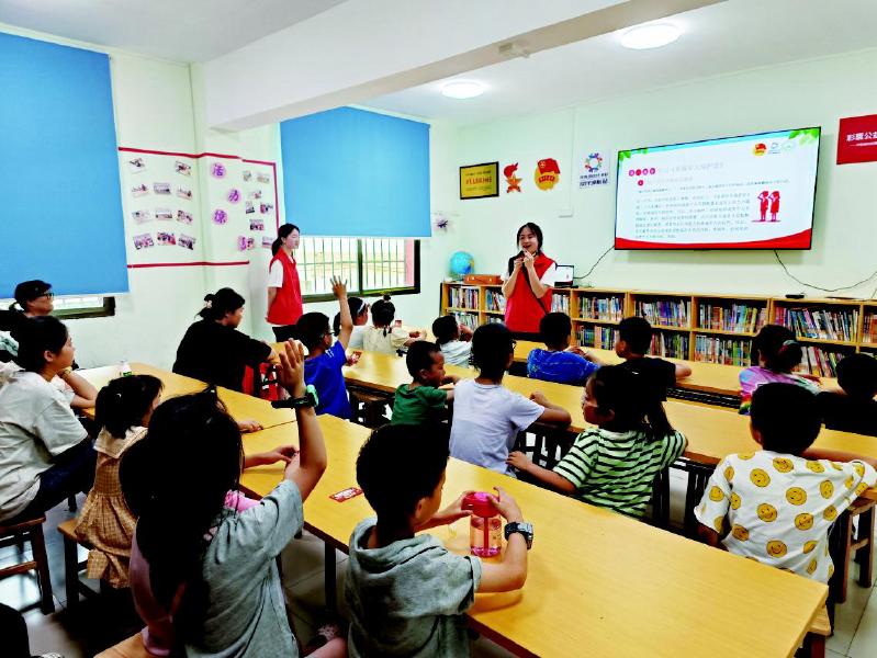 南站社区护苗行动助力青少年健康成长
