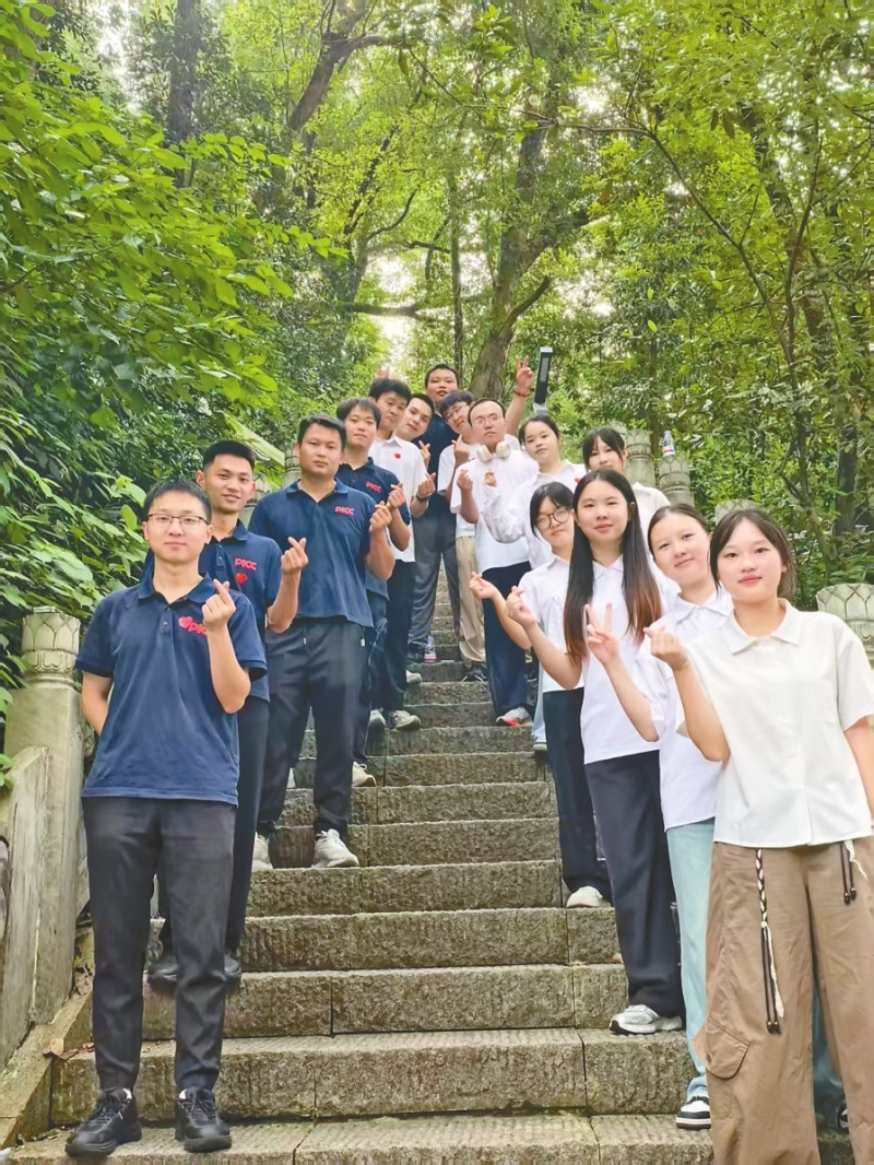 ���Ļ���������ת�ͷ�չ