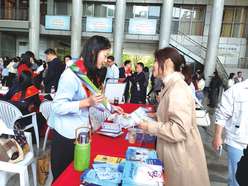 ��3��15�����������糡���ݡ�Ԣ�������ػ�Ⱥ�ڡ�Ǯ���ӡ�