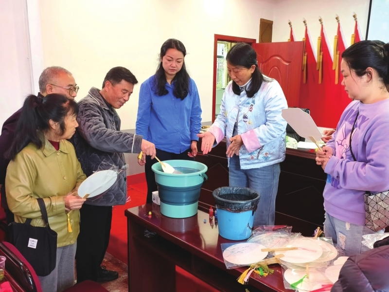 ����·�ֵ� �Ļ�����������  ������ѵ������