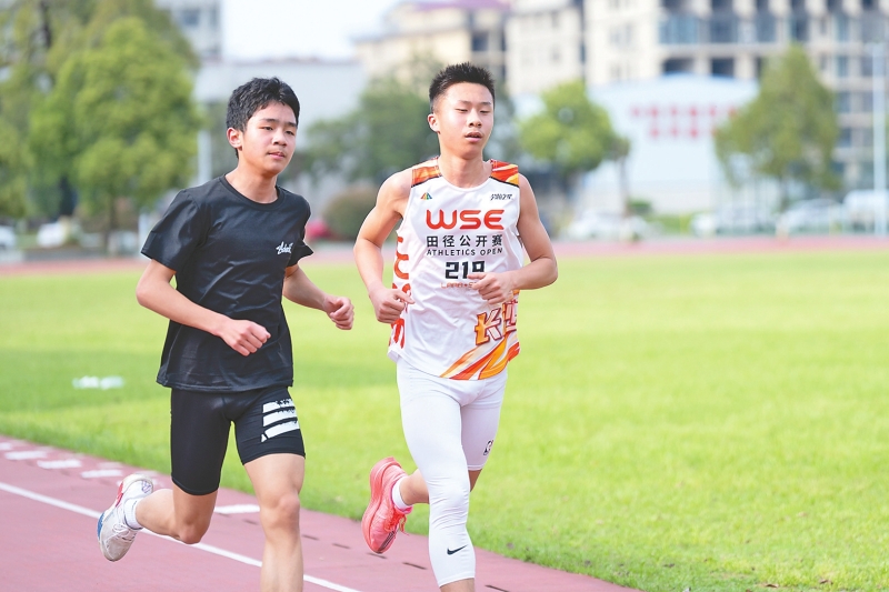 �г��ܶ�Ա���ܵ�������ˢȦ��