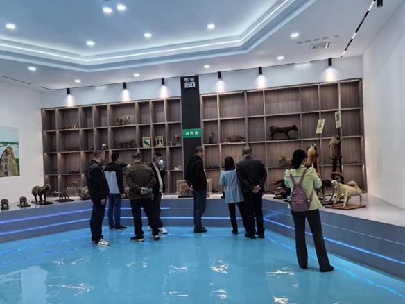 �ι��϶�ͥ����������Կ��չ�