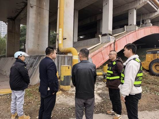 ʵ�ؿ������޴���ȼ������